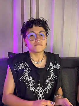 Show modela ian_mathias_ na web-kameri