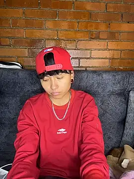 ian_mathias_ Webcam show