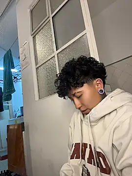 ian_mathias_'s Webcam Show