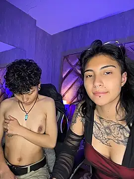 ian_mathias_'s Webcam Show