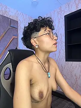 ian_mathias_'s Webcam Show