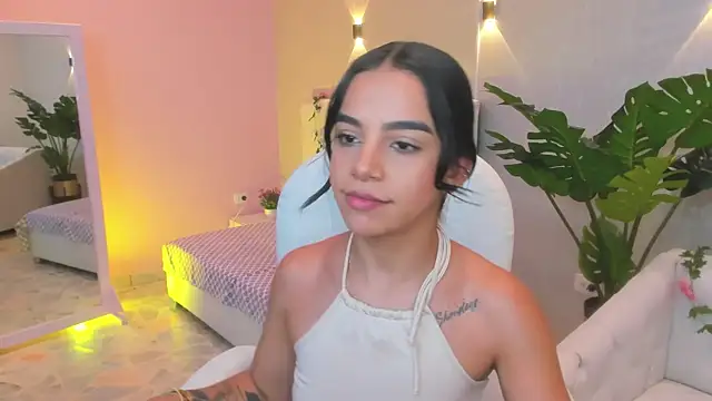 Chat +18 de kendallowens ao vivo