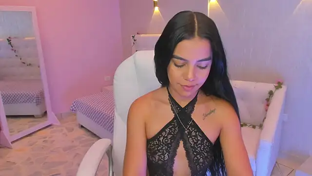 Онлайн чат XXX kendallowens