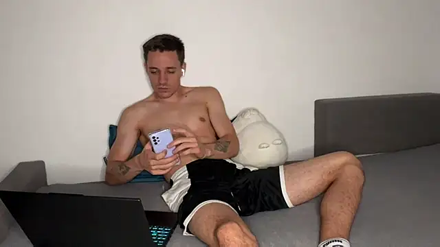 PolishBoyfriend: διαδικτυακό σόου στην κάμερα
