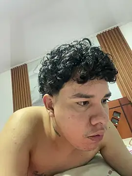 12Alex9 – webcam-show