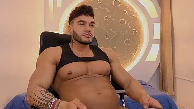 Pokazy przed kamerką – zac_levis_