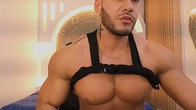 הופעת וובקאם של zac_levis_