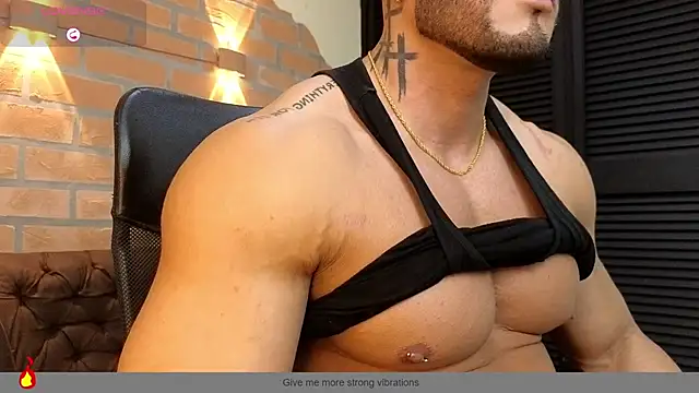 Show modela zac_levis_ na web-kameri
