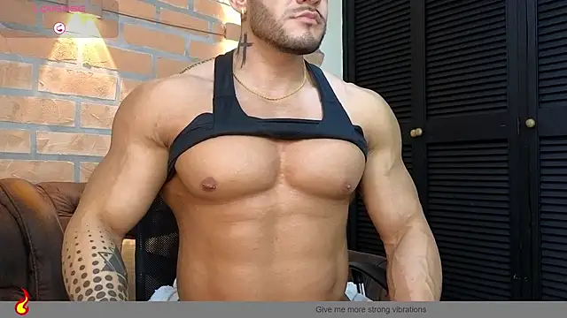 zac_levis_ Show in webcam