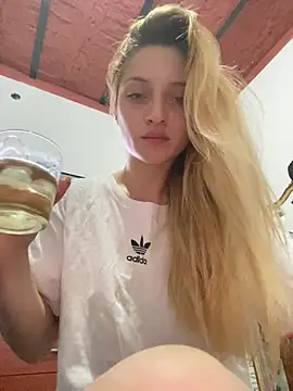 Czat XXX na żywo – Rubia-delicada