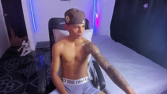 Webkamerová show leo_bigconk1246
