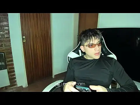 Webkamerová show alexxxein
