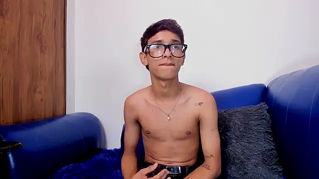 Joseph18_ Adlı Modelin Web Kamerası Şovu