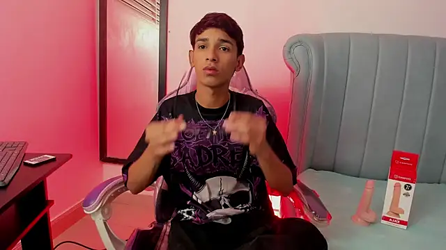 Joseph18_ Webcam-Show