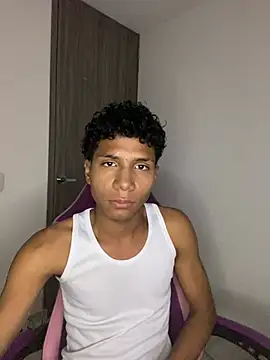 Fabi_Granado Show in webcam