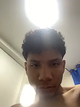 Show modela Fabi_Granado na web-kameri