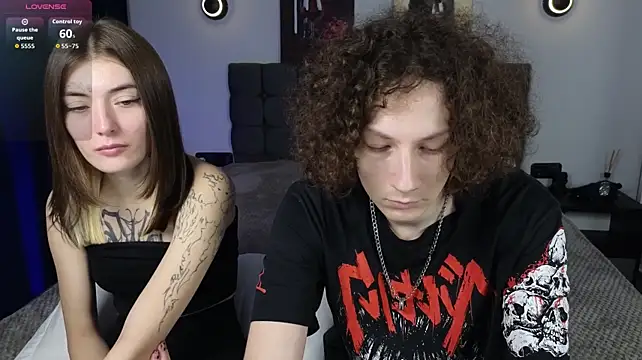 FreyaLoups Шоу с уебкамера