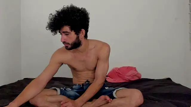 Aron_go webcam show