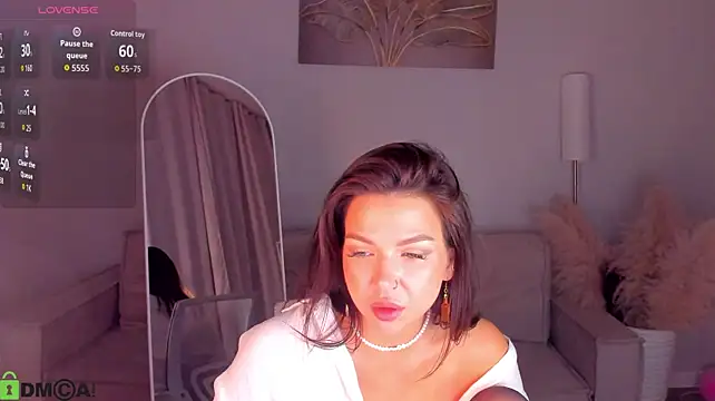 XXX chat uživo modela Megan_Fosterr