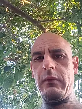 הופעת וובקאם של _down4itall