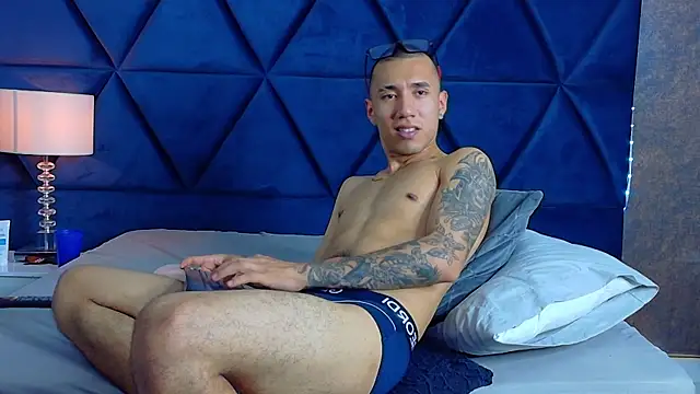 JustynSanshi Webcam-Show