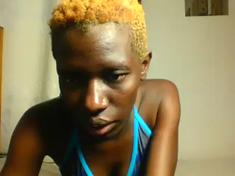 Goldy_petite – Naživo XXX chat