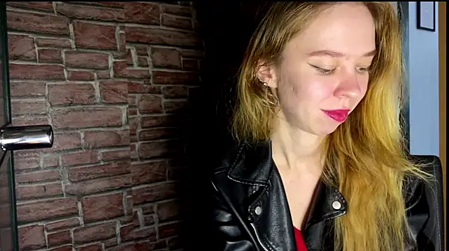 ElizaStorm Pertunjukan Webcam
