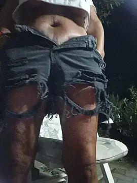TessaYouDream Show in webcam