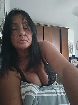 Chatroom XXX en direct de TessaYouDream