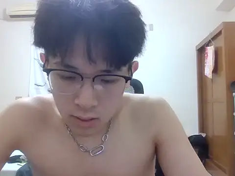 xkinn97 Show in webcam