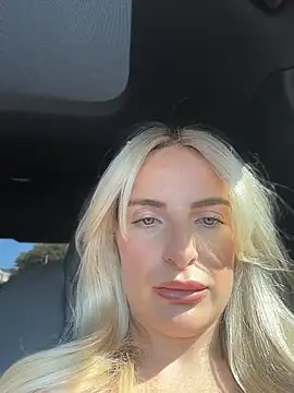 BIGTITBLONDEUK Webcam-Show