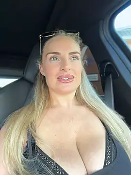 BIGTITBLONDEUK 웹캠 쇼