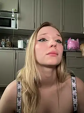 DuoBitches_ 在線直播表演