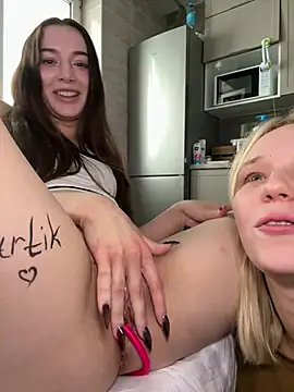 DuoBitches_ 웹캠 쇼