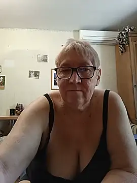 Chatroom XXX en direct de Molli1408