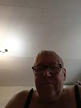 Chatroom XXX en direct de Molli1408