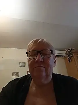 Molli1408 网络视讯表演