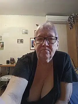 XXX chat uživo modela Molli1408