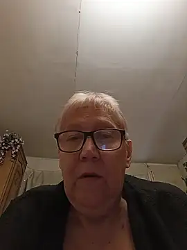 Molli1408's Live XXX Chat
