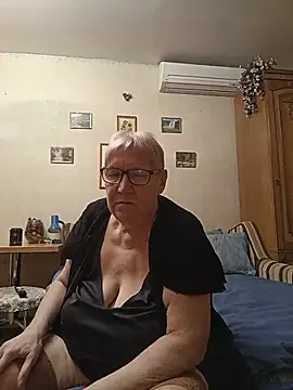 Molli1408: онлайн-секс-чат