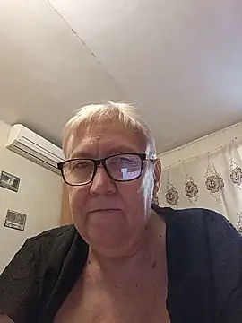 Czat XXX na żywo – Molli1408