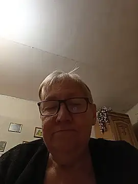 XXX chat uživo modela Molli1408