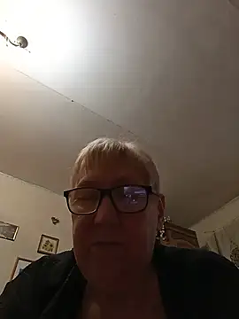 Molli1408's Live XXX Chat