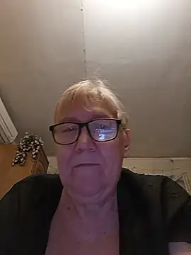 Chat +18 de Molli1408 ao vivo