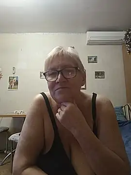 Molli1408 Show in webcam