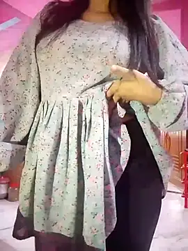 Nadiya56 网络视讯表演