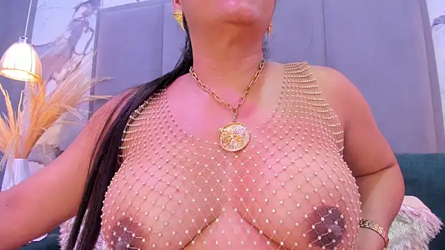 Coral_Rousee Live XXX-chat