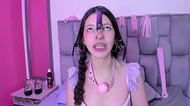 Chat +18 de Namii__ ao vivo