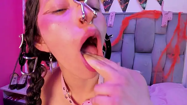 Czat XXX na żywo – Namii__