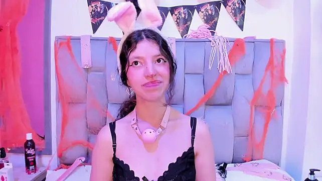 Namii__ Chat XXX in diretta